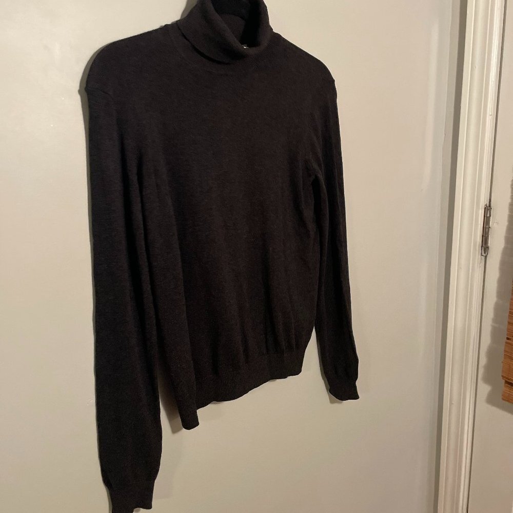 H&M - Charcoal Gray Long Sleeve Turtleneck Sweater - Size S​